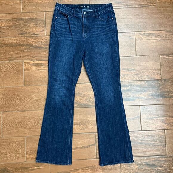 Old Navy Extra High Rise Flare Secret Smooth Pockets Size 12 TALL - Picture 1 of 7